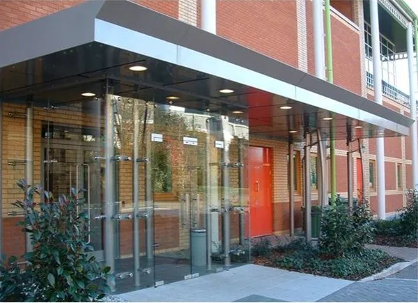 Fully Enclosed Glass Kiosk to Offices Loughborough
