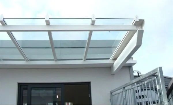 Typical Glass Patent Glazing Details